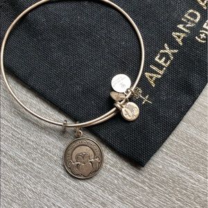 Silver Claddagh Alex and Ani Bracelet ☘️